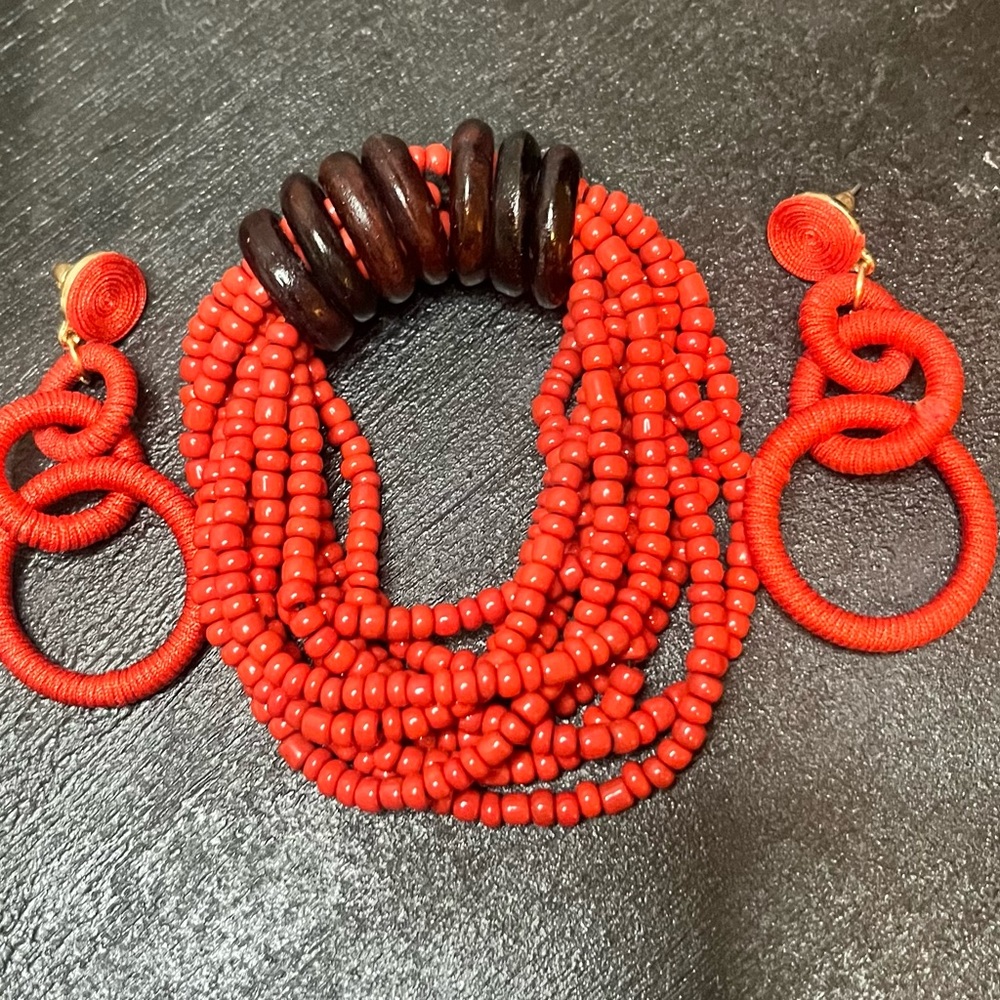Vibrant Orange Bohemian Boho Resort style stretchy Bracelet and Earring Set. - Picture 2 of 8